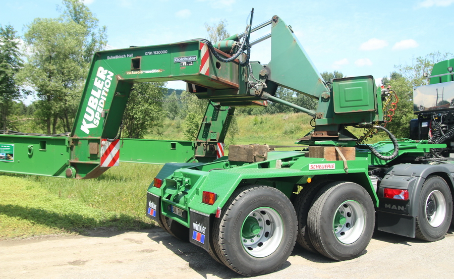 Kübler MAN TGX 26.560 mit Goldhofer Kesselbrücke - Copyright: www.olli80.de