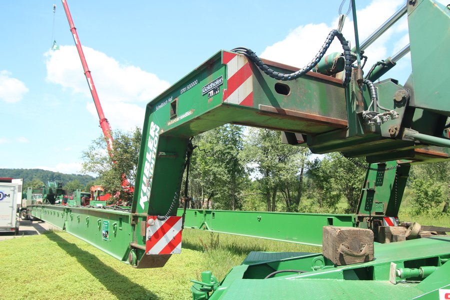 Kübler MAN TGX 26.560 mit Goldhofer Kesselbrücke - Copyright: www.olli80.de