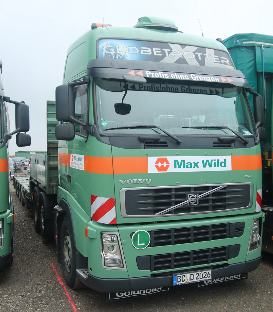 Max Wild Volvo FH mit Vorlaufachse - Copyright: www.olli80.de