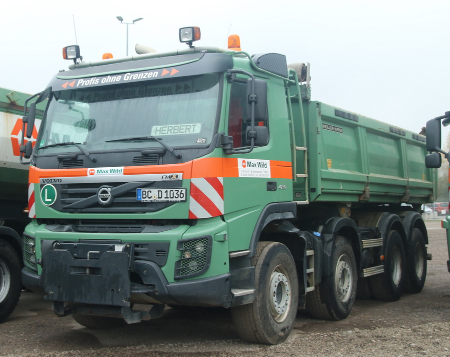 Max Wild Volvo FMX 420 Kipper - Copyright: www.olli80.de