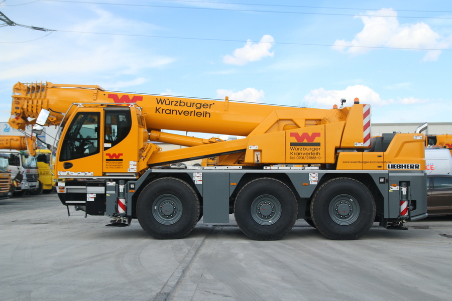 Würzburger Kranverleih LTC 1050-3.1 - Copyright: www.olli80.de