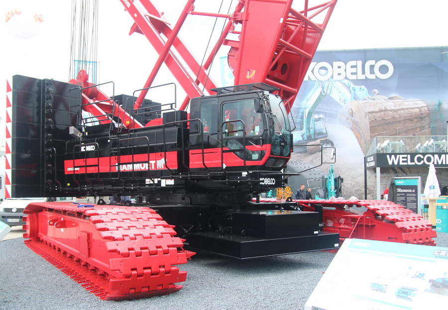 Kobelco CKE 2500G-2 Mammoet - Copyright: www.olli80.de