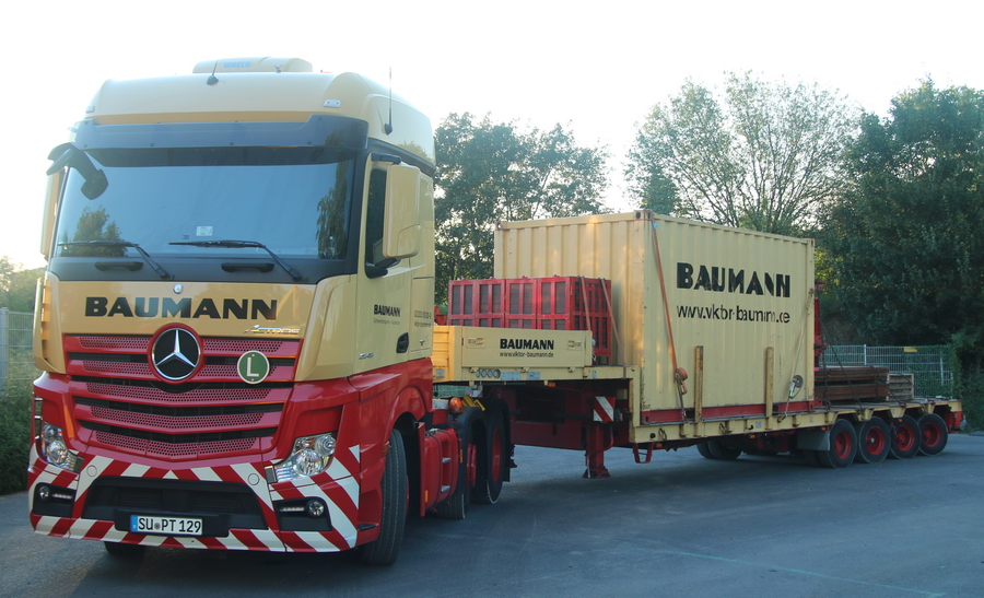 Baumann Actros 2545 mit Goldhofer Semi - Copyright: www.olli80.de