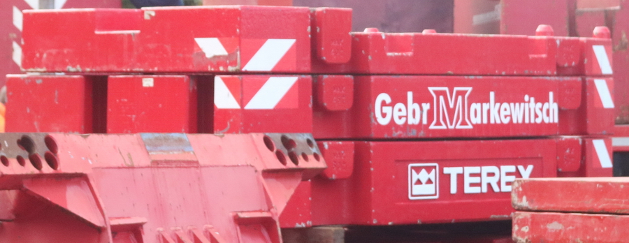 Gebr. Markewitsch - Terex Explorer 5600 Gegengewichte - Copyright: www.olli80.de