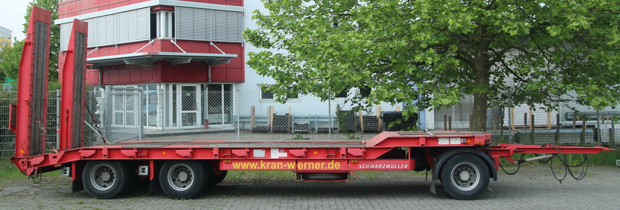 Montage und Kranservice Werner GmbH: Schwarzmüller Tiefladeanhänger - Copyright: www.olli80.de