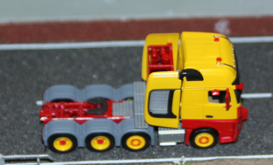 Andreas Schulze: Mercedes Actros  - Copyright: www.olli80.de