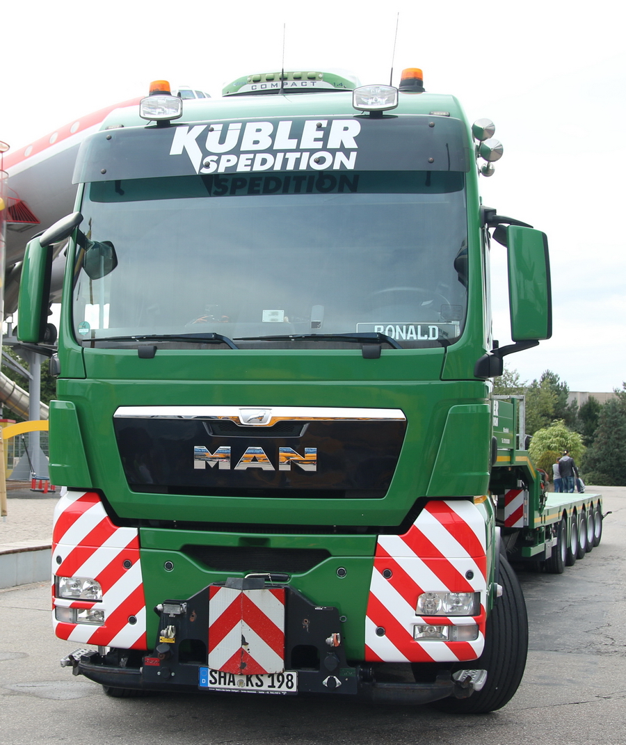 Kübler MAN TGX 41.540 mit Nooteboom Semi  - Copyright: www.olli80.de