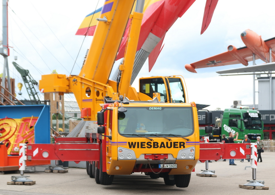 Wiesbauer Demag AC 160-5 - Copyright: www.olli80.de