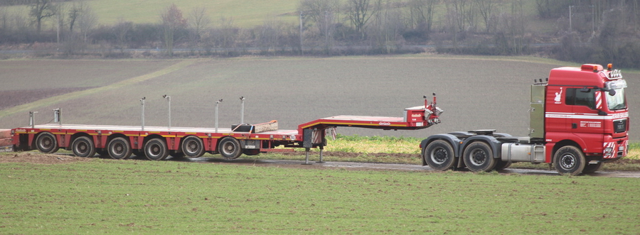 Saller MAN TGX 33.540 mit Semiauflieger - Copyright: www.olli80.de