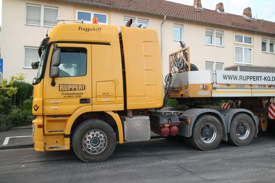 Ruppert MB Actros 3365 - Copyright: www.olli80.de