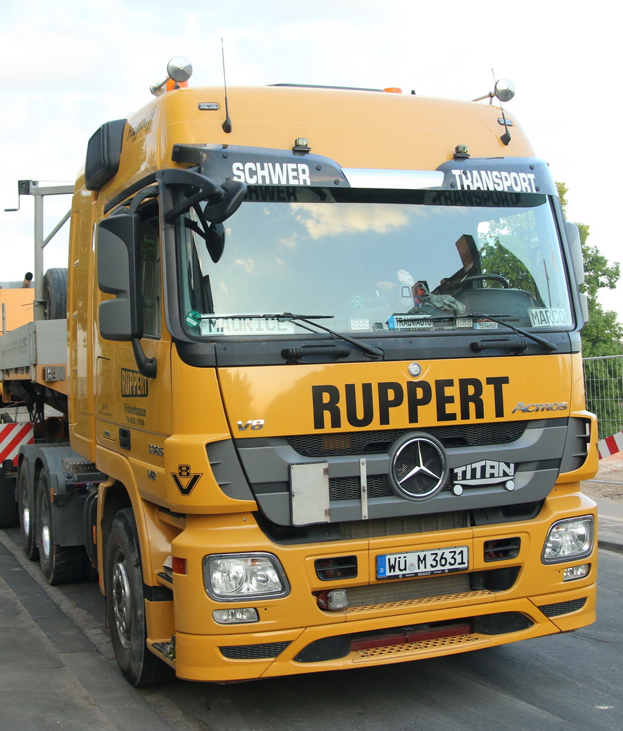 Ruppert MB Actros 3365 - Copyright: www.olli80.de