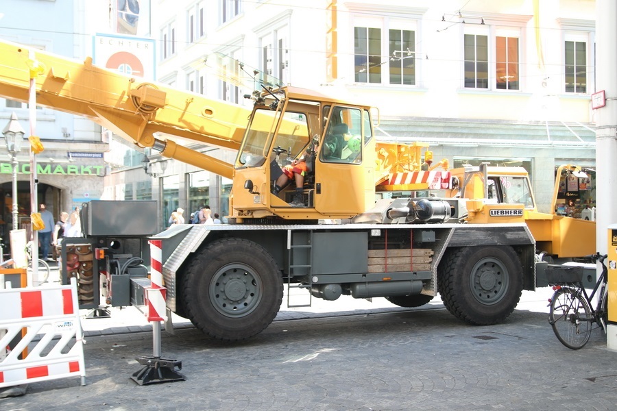 Würzburger Kranverleih - Copyright: www.olli80.de