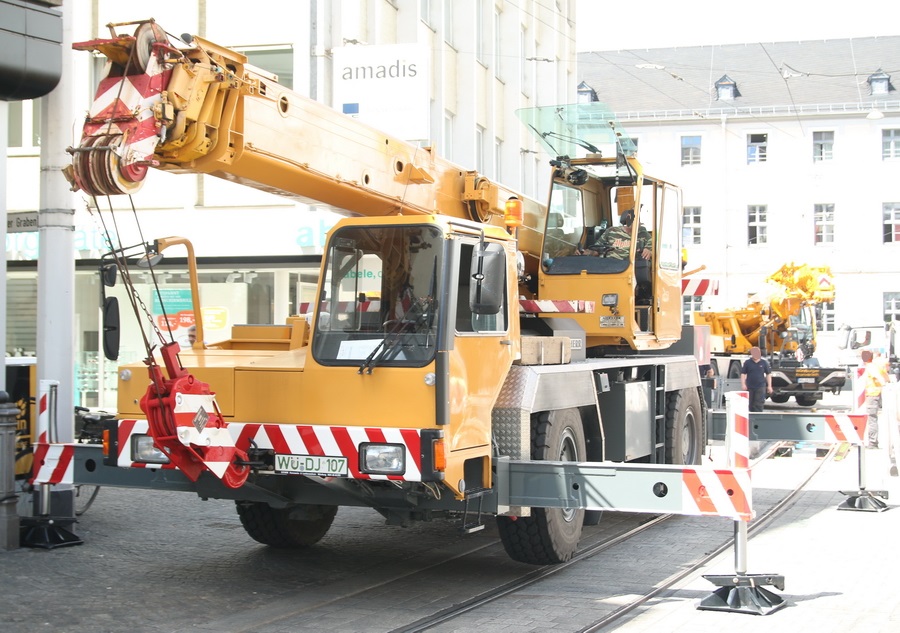 Würzburger Kranverleih - Copyright: www.olli80.de
