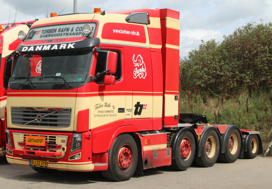 Torben Rafn - Volvo FH 16 700 mit Tag-Axle - Copyright: www.olli80.de