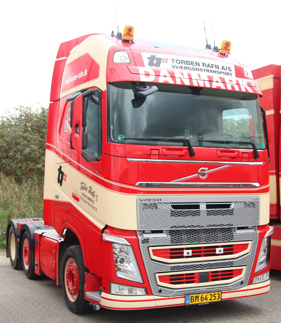 Torben Rafn - Volvo FH 16 500 mit Vorlaufachse - Copyright: www.olli80.de