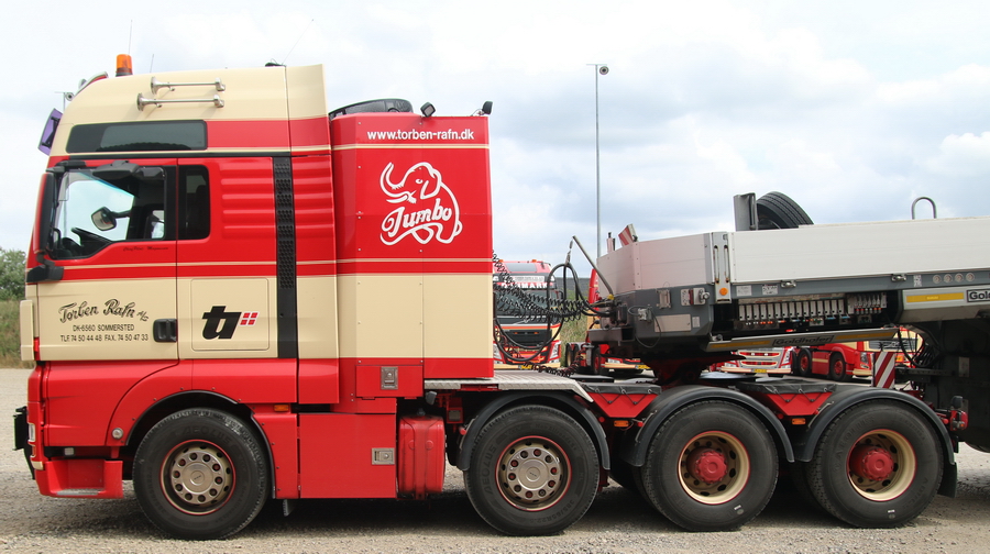 Torben Rafn - MAN TGX 41.680  mit Goldhofer Auflieger - Copyright: www.olli80.de