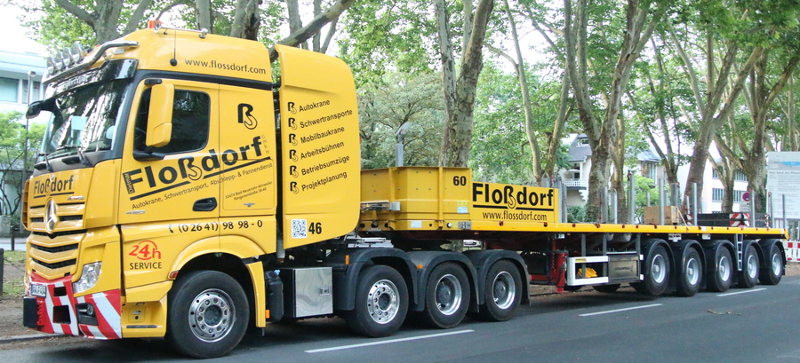 Floßdorf - MB Actros 4163 mit Faymonville Ballasttrailer - Copyright: www.olli80.de