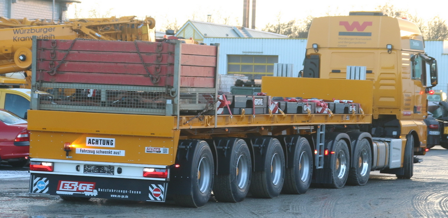 Würzburger Kranverleih GMK 6300L-1 Ballast- Copyright: www.olli80.de