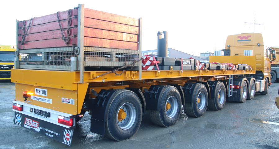 Würzburger Kranverleih GMK 6300L-1 Ballast- Copyright: www.olli80.de