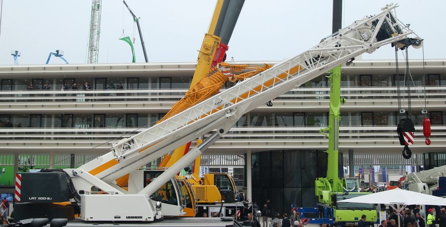 Liebherr LRT 1100-2.1  - Copyright: www.olli80.de