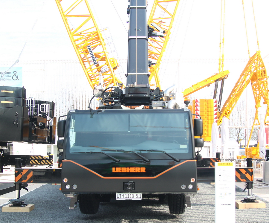 Liebherr LTM 1110-5.1 - Copyright: www.olli80.de