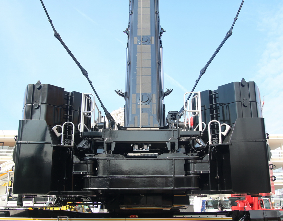 Liebherr LTM 1650-8.1 - Copyright: www.olli80.de