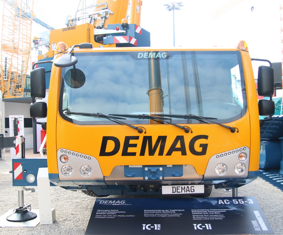 Demag AC 55-3 Frontansicht - Copyright: www.olli80.de