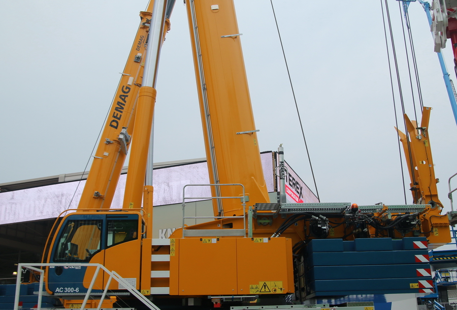 Demag AC 300-6 - Copyright: www.olli80.de