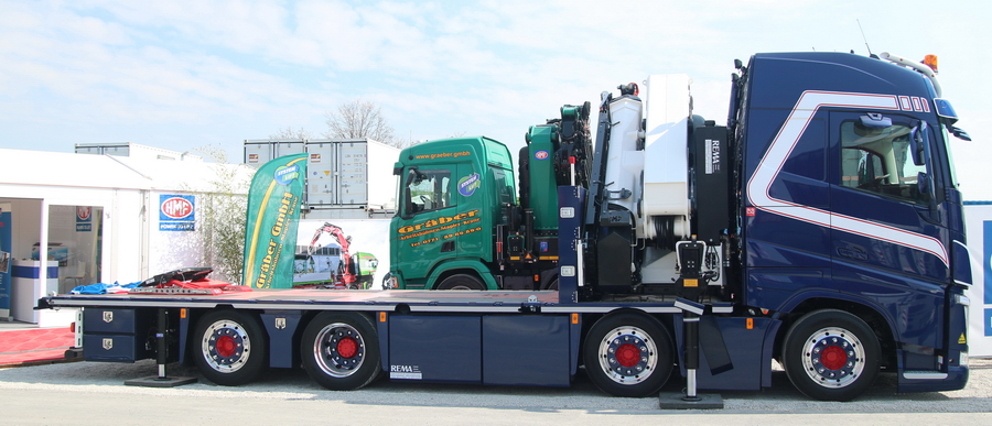 Volvo FH mit HMF 7020 König & Kaiser - Copyright: www.olli80.de