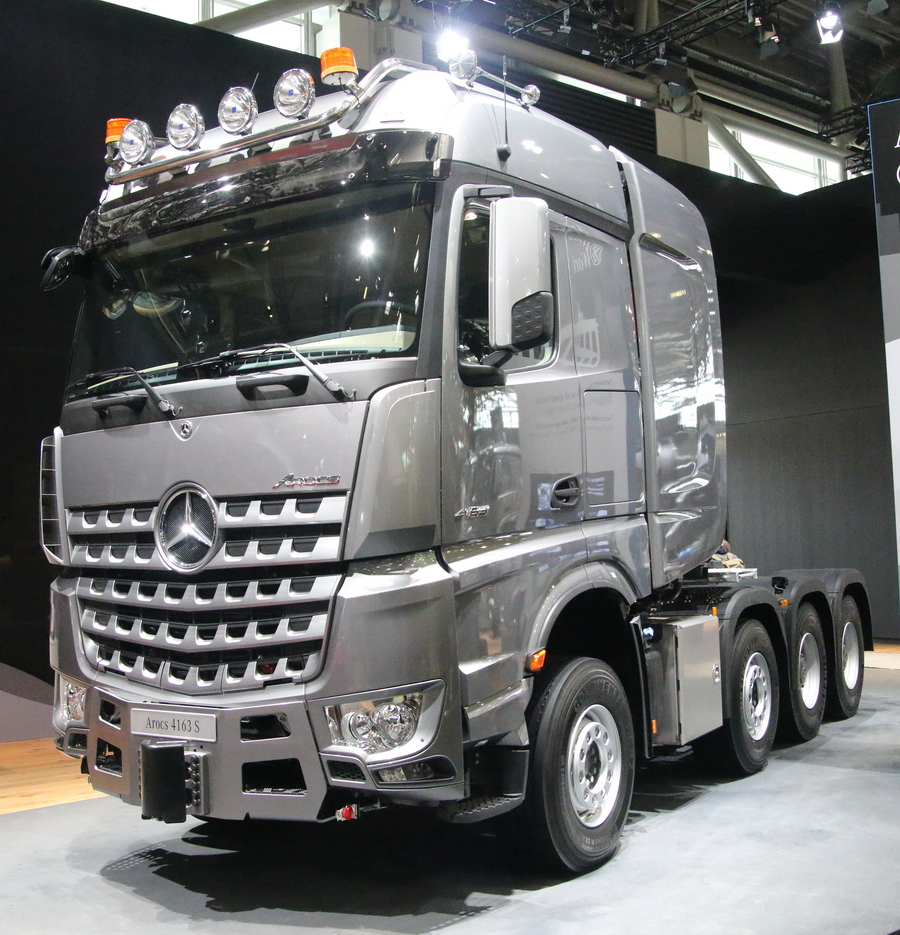 Mercedes Arocs 4163S - Copyright: www.olli80.de