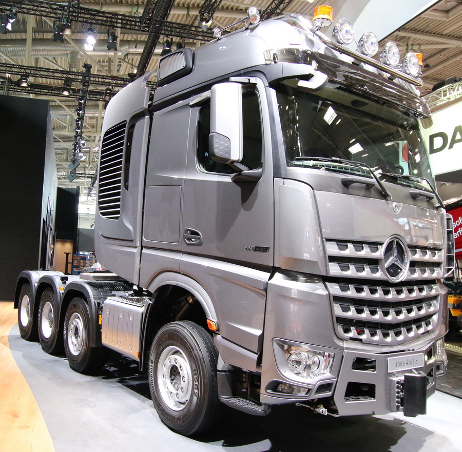 Mercedes Arocs 4163S - Copyright: www.olli80.de