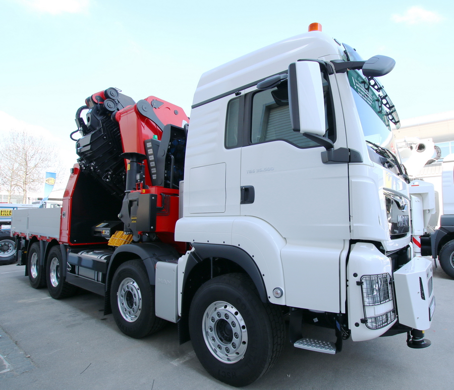 MAN TGS 35.500 mit Palfinger 135002 TEC 7 - Copyright: www.olli80.de