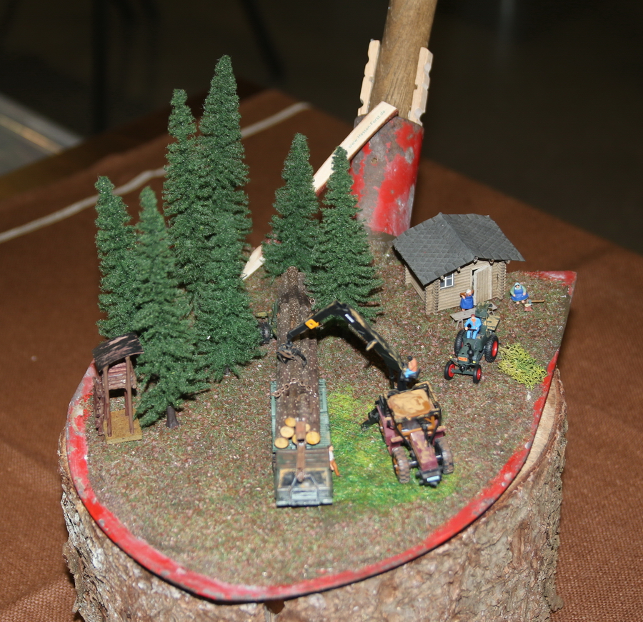 Frank & Peter Branner: Minidiorama Forstwirtschaft - Copyright: www.olli80.de