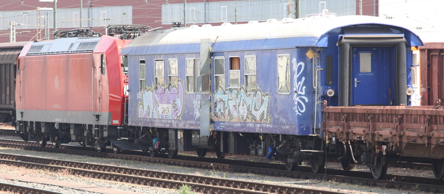 LÜ-Begleitwagen 55 80 99-46 002-1 - Copyright: www.olli80.de