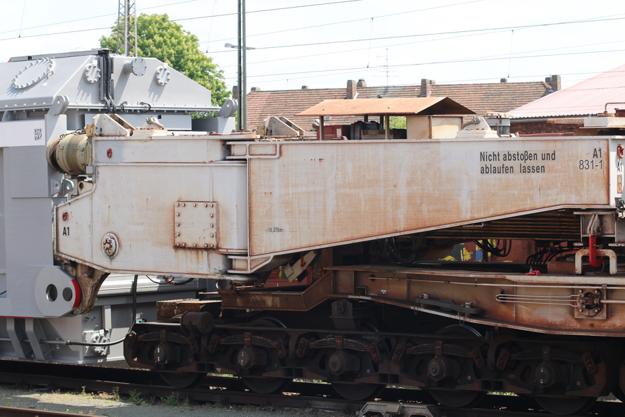 Tragschnabelwagen Uaai 831 mit Transformator - Copyright: www.olli80.de