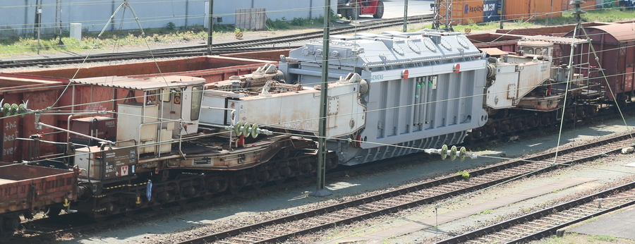 Tragschnabelwagen Uaai 831 mit Transformator - Copyright: www.olli80.de