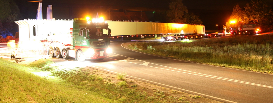 Kahl MAN TGX mit Brückenträger  - Copyright: www.olli80.de