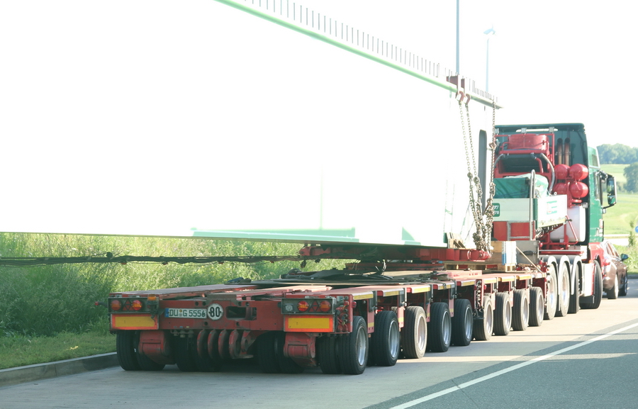 Kahl MAN TGX mit Brückenträger  - Copyright: www.olli80.de