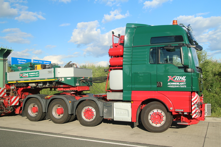 Kahl MAN TGX mit Brückenträger  - Copyright: www.olli80.de