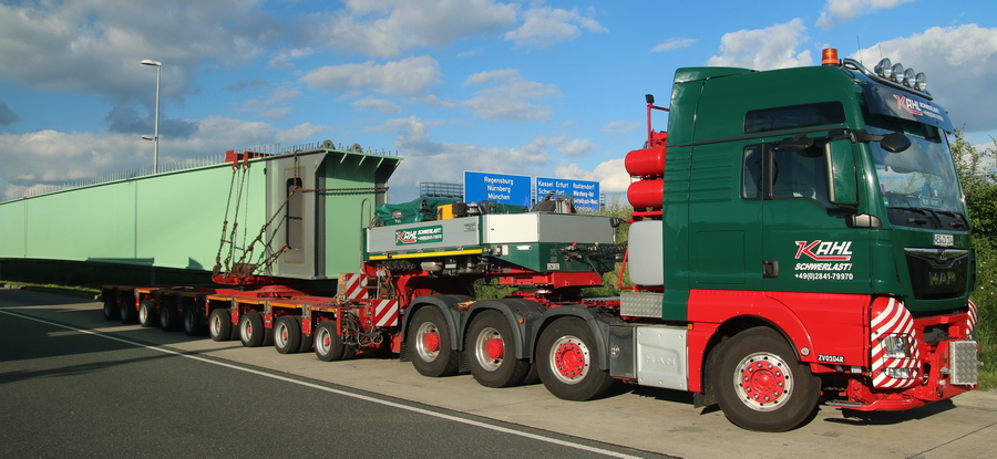 Kahl MAN TGX mit Brückenträger  - Copyright: www.olli80.de