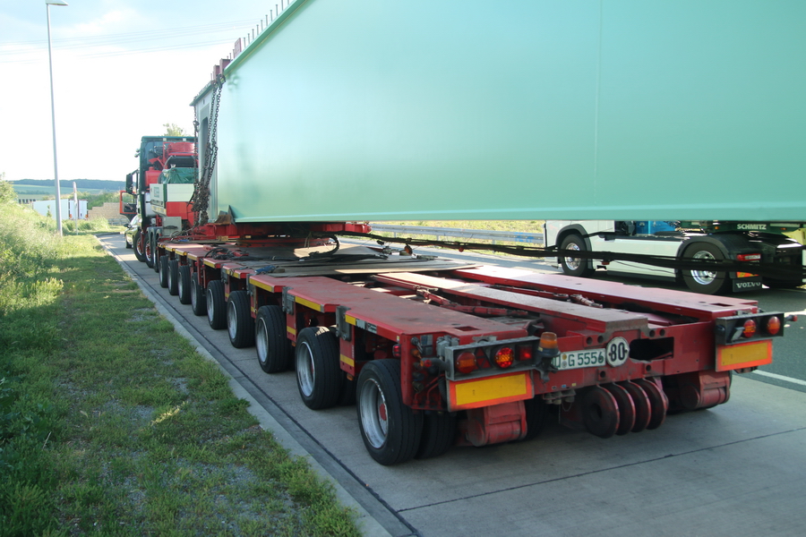 Kahl MAN TGX mit Brückenträger  - Copyright: www.olli80.de