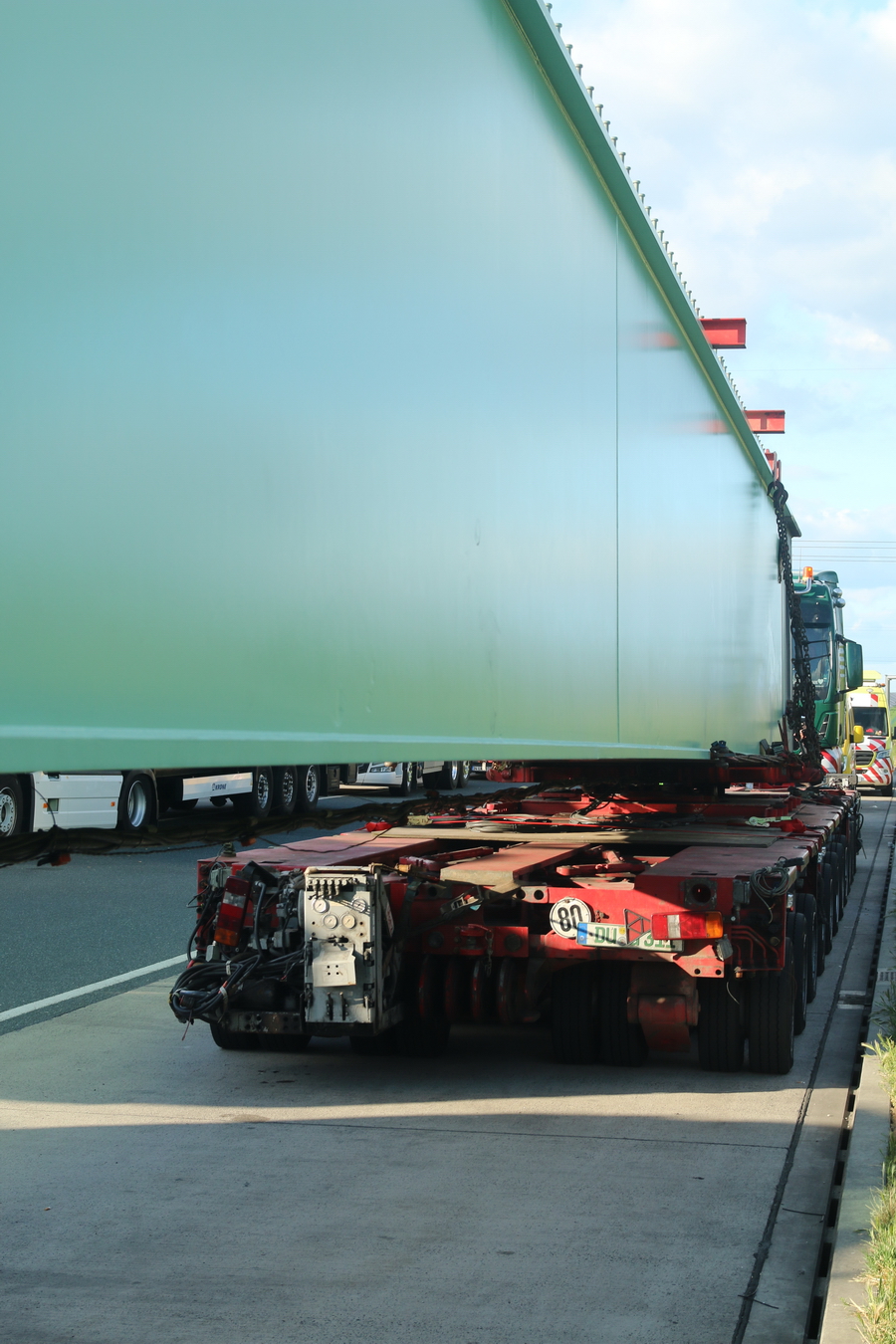 Kahl MAN TGX mit Brückenträger  - Copyright: www.olli80.de