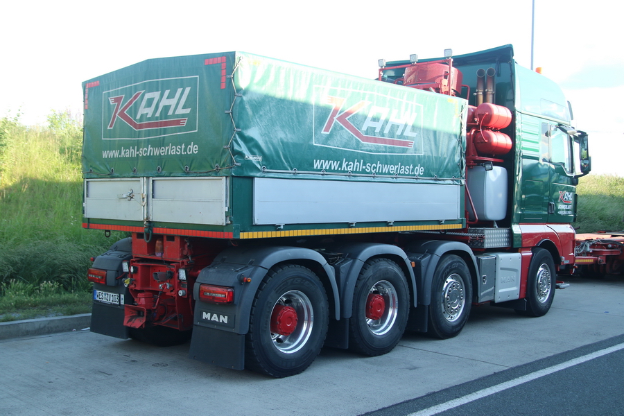 Kahl MAN TGX mit Brückenträger  - Copyright: www.olli80.de