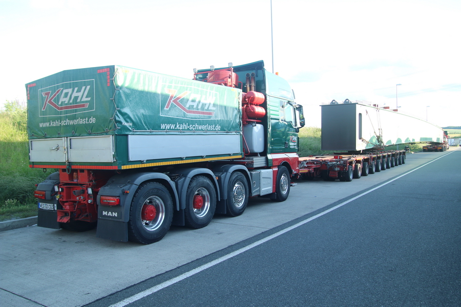 Kahl MAN TGX mit Brückenträger  - Copyright: www.olli80.de