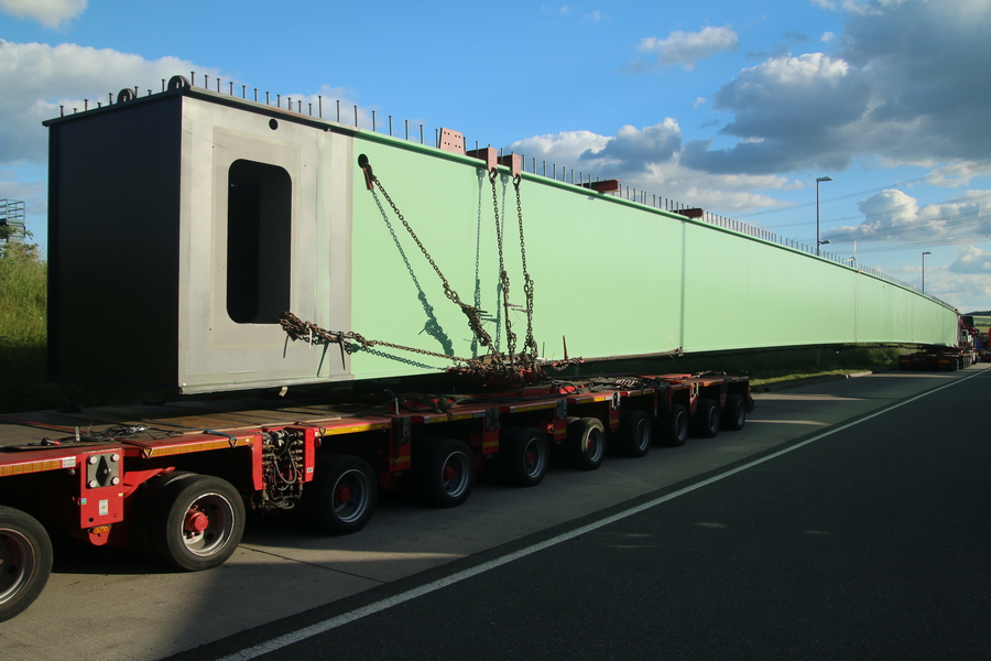 Kahl MAN TGX mit Brückenträger  - Copyright: www.olli80.de