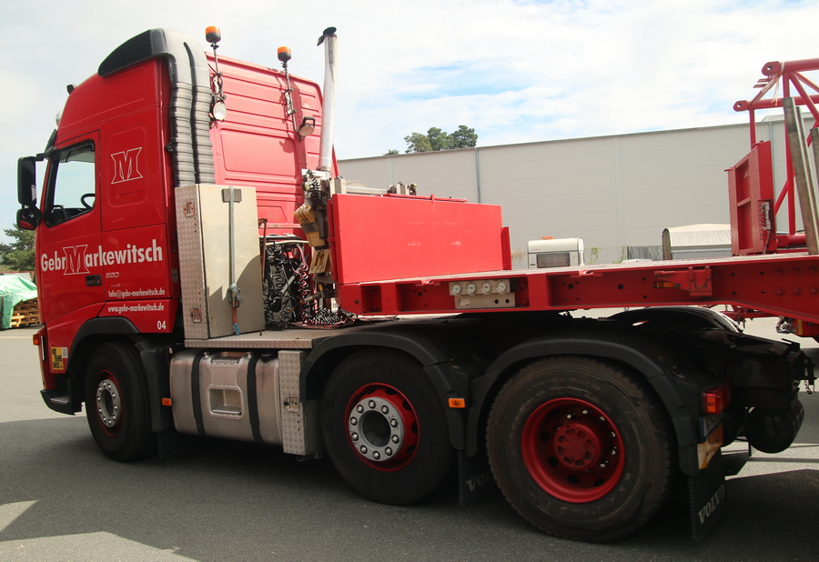 Gebr. Markewitsch Volvo FH 520 mit Vorlaufachse - Copyright: www.olli80.de