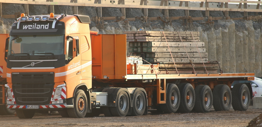 Weiland Volvo FH 540 mit Faymonville Ballastauflieger  - Copyright: www.olli80.de