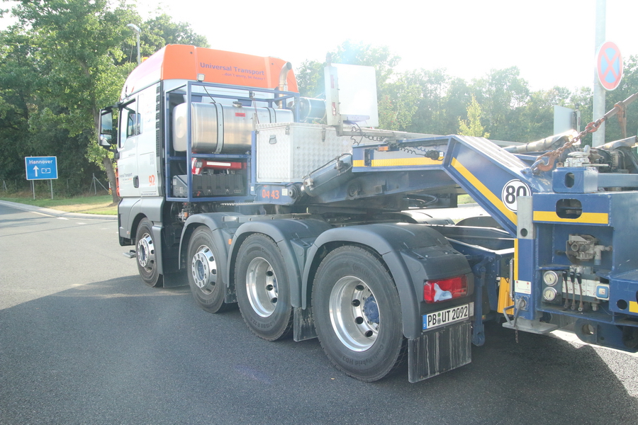 Universal MAN TGX 33.500 - Copyright: www.olli80.de