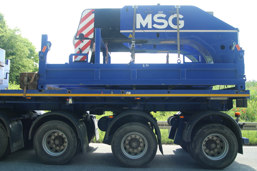 MSG MAN TGX 33.540 mit Nooteboom Ballastauflieger - Copyright: www.olli80.de