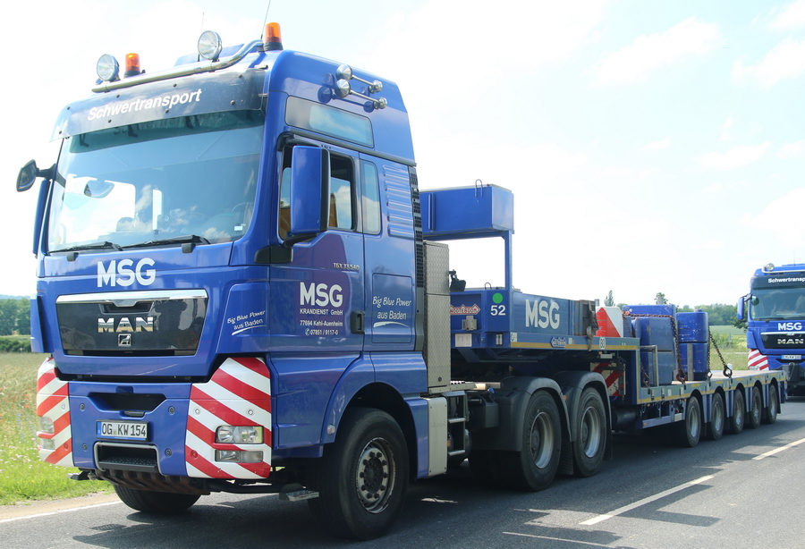 MSG MAN TGX 33.540 mit Nooteboom Semiauflieger - Copyright: www.olli80.de